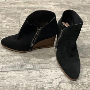 Excellent EUC Wedge Boots